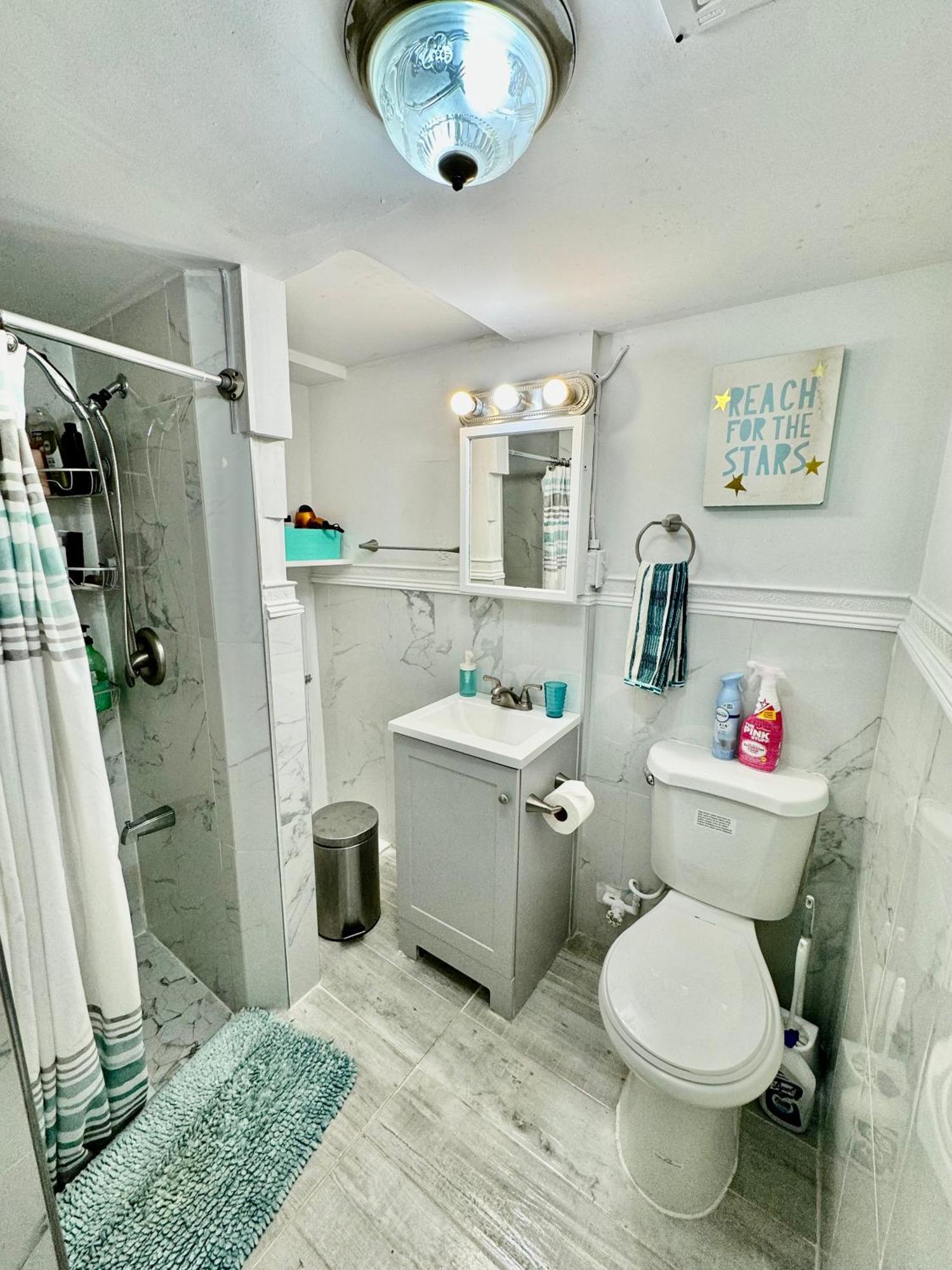 Cozy Private Room With Shared Bathroom On The 1St Floor - Conveniently Located Near Seatac Airport And Downtown Seattle Kültér fotó